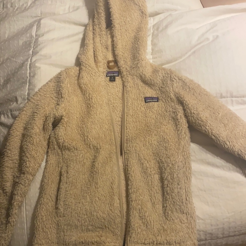 Patagonia girls Los Gatos hoody fleece size 10 in color “tuber tan”